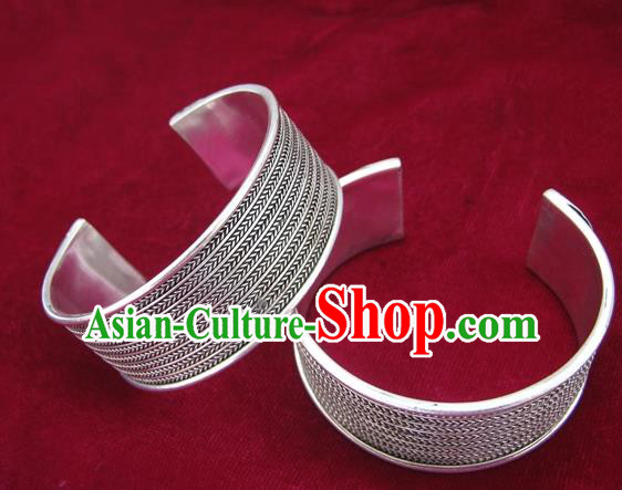 Traditional Chinese Miao Nationality Hair Accessories Hmong Female Folk Dance Hairpins Bracelet Sliver Necklace Headwear for Women Traditional Chinese Miao Nationality Hair Accessories Hmong Female Folk Dance Hairpins Bracelet Sliver Necklace Headwear for Women