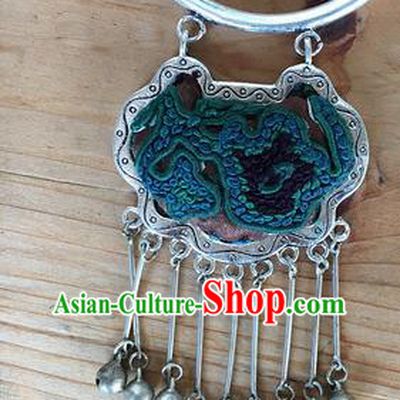 Chinese Traditional Miao Sliver Ornaments Accessories Longevity Lock Atrovirens Necklace Pendant for Women