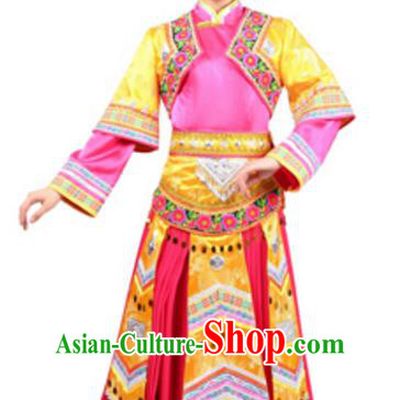 Traditional Chinese Miao Nationality Wedding Pink Pleated Skirt, Chinese Hmong Female Ethnic Folk Dance Costume and Headwear for Women