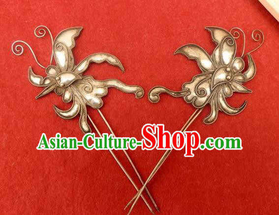 Traditional Chinese Miao Nationality Hair Accessories Hmong Female Folk Dance Hairpins Bracelet Sliver Necklace Headwear for Women Traditional Chinese Miao Nationality Hair Accessories Hmong Female Folk Dance Hairpins Bracelet Sliver Necklace Headwear for Women
