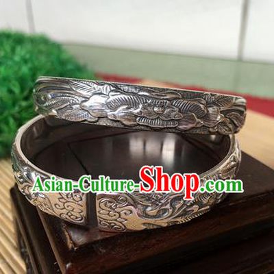 Handmade Chinese Miao Nationality Sliver Bracelet Traditional Hmong Carving Bangle for Women