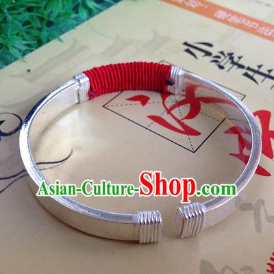 Handmade Chinese Miao Nationality Sliver Bracelet Traditional Hmong Bangle for Women