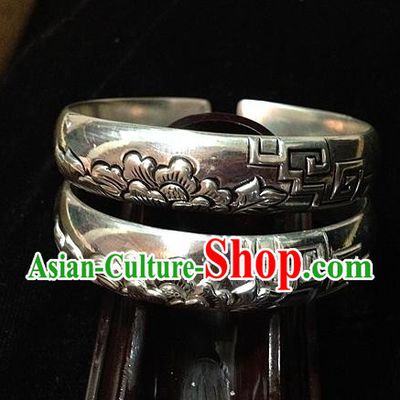 Handmade Chinese Miao Nationality Craft Carving Peony Sliver Bracelet Traditional Hmong Bangle for Women