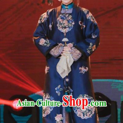Chinese Ancient Qing Dynasty Manchu Empress Story of Yanxi Palace Queen Embroidered Costumes and Headpiece for Women