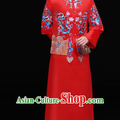 Chinese Traditional Bridegroom Embroidered Dragons Costume Ancient Tang Suit Red Clothing for Men