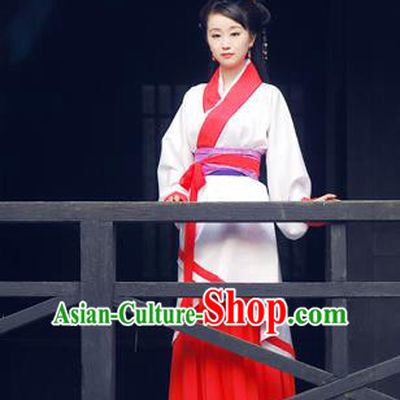 Chinese Ancient Drama Han Dynasty Swordswoman Embroidered Hanfu Dress for Women