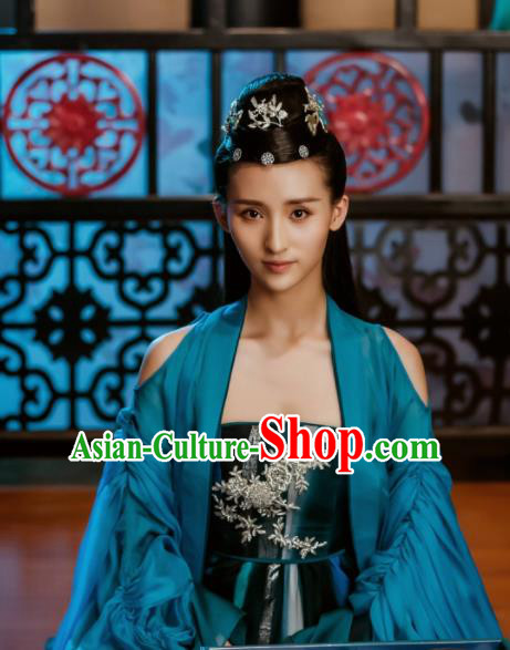 Chinese Ancient Peri Costumes Traditional Princess Swordsman Hanfu Dress Chinese Ancient Peri Costumes Traditional Princess Swordsman Hanfu Dress