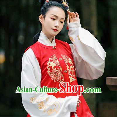 Traditional Chinese Ming Dynasty Costume Embroidered Red Vest for Rich Women