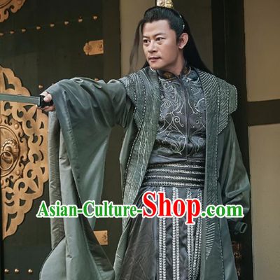 Chinese Ancient Nobility Childe Swordsman Embroidered Costumes for Men