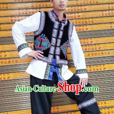 Chinese Traditional Miao Nationality Male Embroidered Costume Hmong Clothing for Men