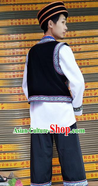 Traditional Chinese Miao Nationality Dance Clothing Hmong Ethnic Minority Costumes and Headwear Traditional Chinese Miao Nationality Dance Clothing Hmong Ethnic Minority Costumes and Headwear