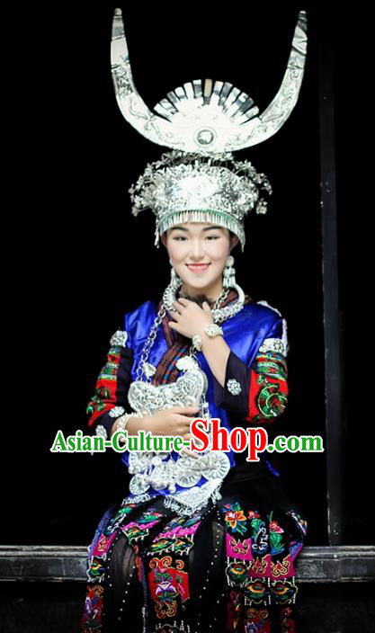 Traditional Chinese Miao Nationality Dance Clothing Hmong Ethnic Minority Costumes and Headwear Traditional Chinese Miao Nationality Dance Clothing Hmong Ethnic Minority Costumes and Headwear