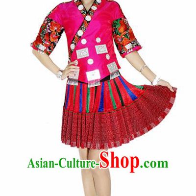 Chinese Traditional Zhuang Nationality Dance Embroidered Red Costumes and Headpiece for Women