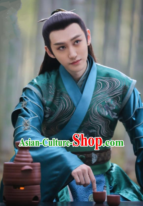 Chinese Ancient Peri Costumes Traditional Princess Swordsman Hanfu Dress Chinese Ancient Peri Costumes Traditional Princess Swordsman Hanfu Dress