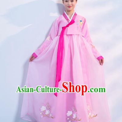 Asian Korean Traditional Costumes Korean Hanbok Pink Embroidered Blouse and Skirt for Women
