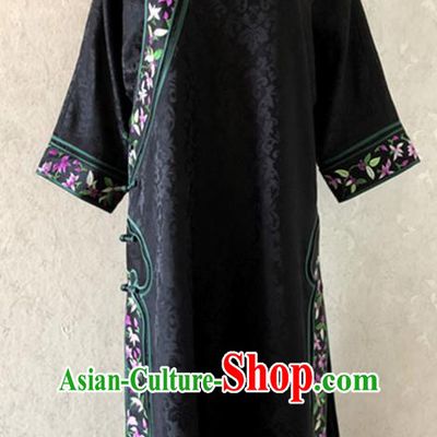 Traditional Chinese Handmade Embroidered Costume Tang Suit Embroidered Black Brocade Qipao Dress for Women