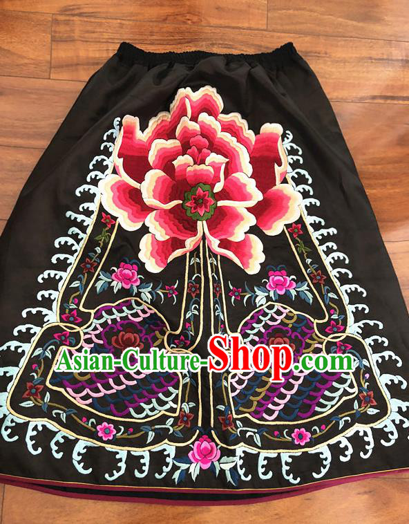 Chinese Traditional Flower Silk Fabric Brocade Embroidered Fabric Dress Material