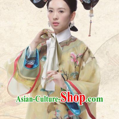 Ancient Chinese Qing Dynasty Senior Concubine Ruyi Royal Love in the Palace Embroidered Costumes and Headpiece for Women