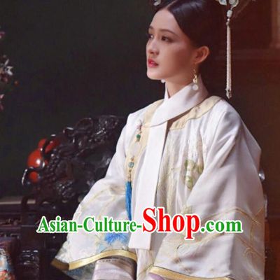 Chinese Ancient Qing Dynasty Drama Ruyi Royal Love in the Palace Imperial Concubine Embroidered Costumes and Headpiece for Women
