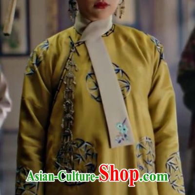 Drama Ruyi Royal Love in the Palace Chinese Ancient Qing Dynasty Empress Embroidered Costumes and Headpiece for Women