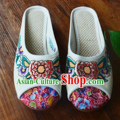 Chinese Traditional Hanfu Shoes Ancient Princess Shoes Embroidered White Linen Slippers for Women
