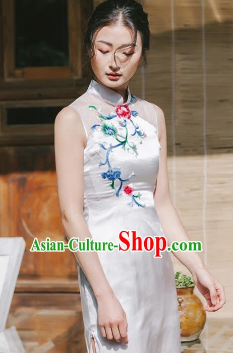Chinese Traditional Costumes National Qipao Dress Classical White Silk Cheongsam for Women Chinese Traditional Costumes National Qipao Dress Classical White Silk Cheongsam for Women