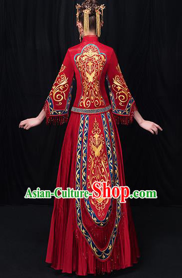 Chinese Traditional Bride Embroidered Red Xiuhe Suits Ancient Wedding Costumes for Women Chinese Traditional Bride Embroidered Red Xiuhe Suits Ancient Wedding Costumes for Women