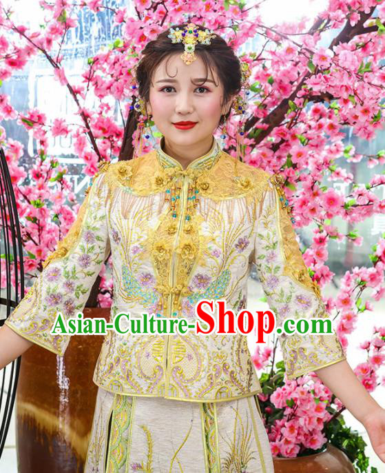Chinese Traditional Bride Golden Xiuhe Suits Ancient Handmade Embroidered Wedding Costumes for Women