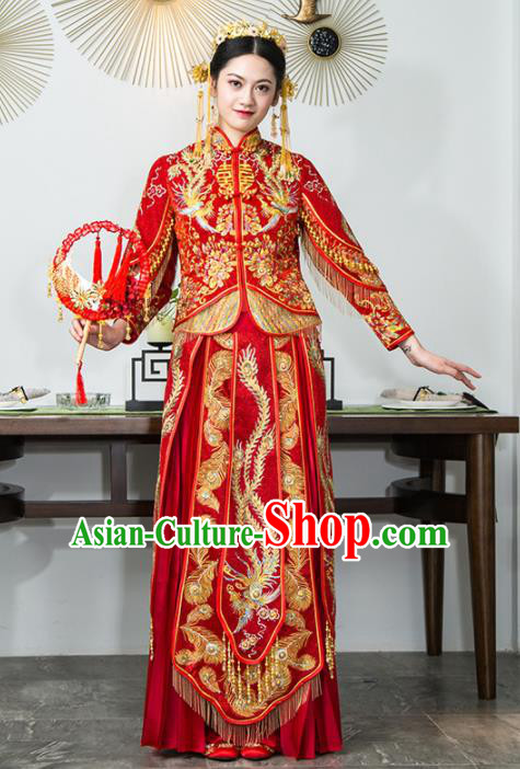 Chinese Traditional Bride Xiuhe Suits Ancient Handmade Red Embroidered Wedding Dresses for Women Chinese Traditional Bride Xiuhe Suits Ancient Handmade Red Embroidered Wedding Dresses for Women