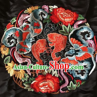 Chinese Traditional Embroidered Fishes Peony Cloth Patches Handmade Embroidery Craft Silk Fabric