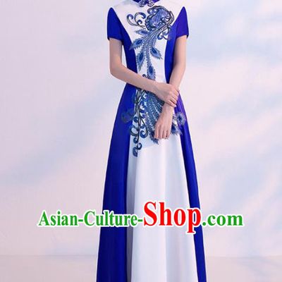 Chinese Traditional Costumes Elegant Embroidered White Cheongsam Full Dress for Women
