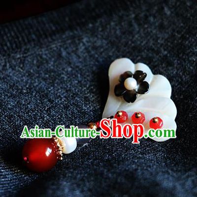 Chinese Qing Dynasty Shell Agate Brooch Pendant Traditional Hanfu Ancient Imperial Consort Accessories for Women