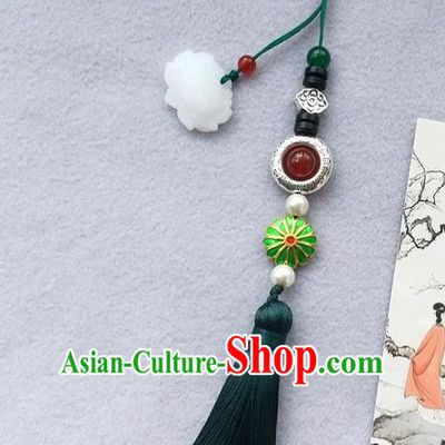 Chinese Traditional Hanfu Green Tassel Lotus Brooch Pendant Ancient Cheongsam Breastpin Accessories for Women