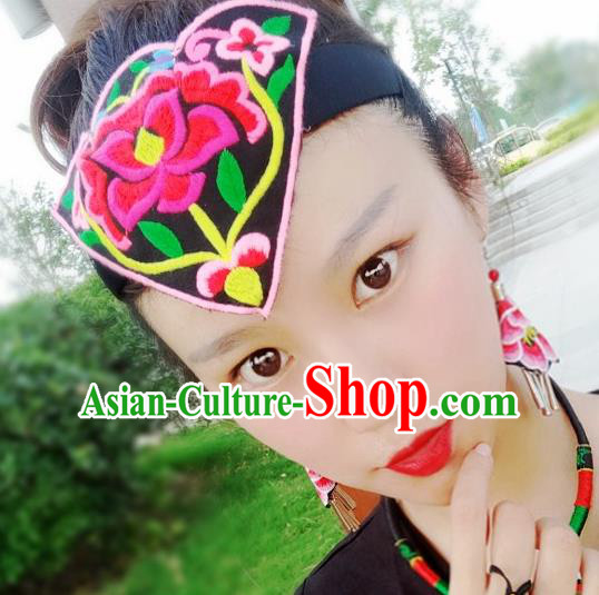 Chinese Traditional Ethnic Embroidered Lotus Headband National Handmade Hair Clasp for Women Chinese Traditional Ethnic Embroidered Lotus Headband National Handmade Hair Clasp for Women