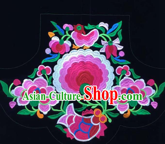 Chinese Traditional Embroidery Cloth Accessories National Embroidered Lotus Dress Patch Chinese Traditional Embroidery Cloth Accessories National Embroidered Lotus Dress Patch