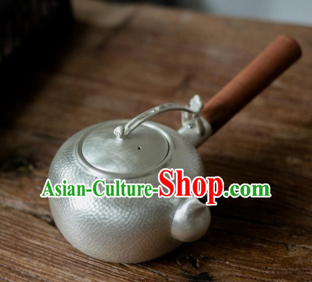 Traditional Chinese Handmade Kung Fu Teapot Silver Teapot Traditional Chinese Handmade Kung Fu Teapot Silver Teapot