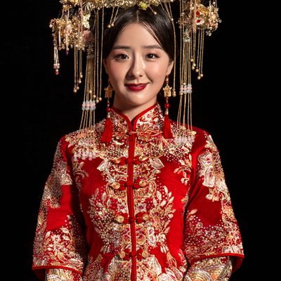 Top Chinese Most Romantic Red Princess Wedding Dress Beautiful Garment