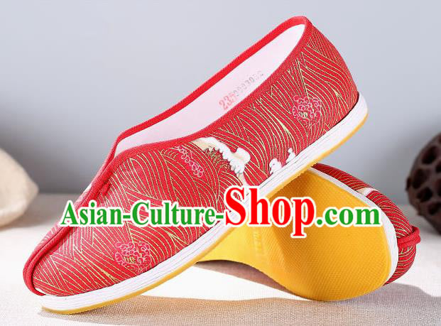 Chinese Traditional Handmade Red Cloth Shoes National Multi Layered Cloth Shoes for Men Chinese Traditional Handmade Red Cloth Shoes National Multi Layered Cloth Shoes for Men