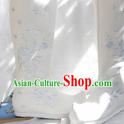 Traditional Chinese Embroidered Peony White Boots Handmade Cloth Shoes National Cloth Shoes for Women