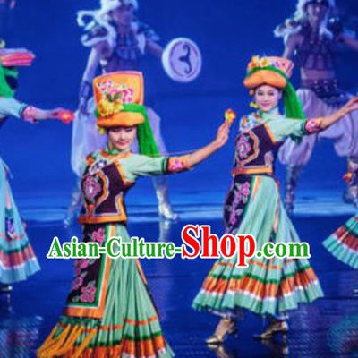 Chinese The Romantic Show of Lijiang Li Ethnic Nationality Dance Green Dress Stage Performance Costume and Headpiece for Women