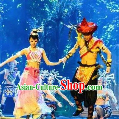 Chinese The Romantic Show of Sanya Stage Performance Dance Ethnic Costumes and Headpiece for Women for Men
