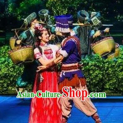 Chinese The Romantic Show of Guilin Stage Show Zhuang Nationality Dance Costumes for Women for Men