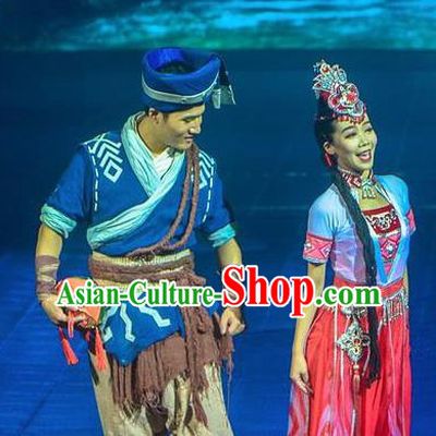 Chinese The Romantic Show of Guilin Zhuang Nationality Stage Show Dance Costumes for Women for Men