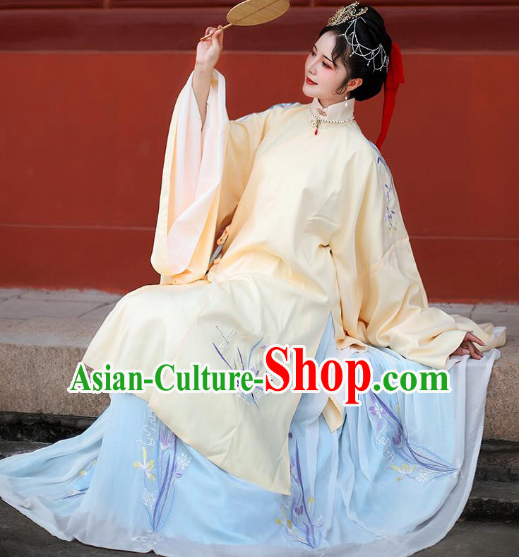 Traditional Chinese Ming Dynasty Palace Countess Embroidered Hanfu Dress Ancient Imperial Consort Replica Costume for Women Traditional Chinese Ming Dynasty Palace Countess Embroidered Hanfu Dress Ancient Imperial Consort Replica Costume for Women