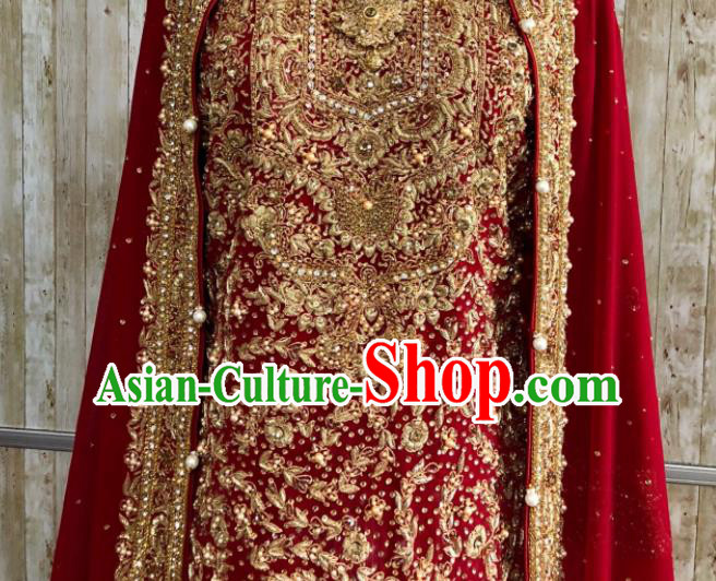 South Asia Pakistan Hui Nationality Islam Bride Red Costumes Traditional Pakistani Wedding Luxury Embroidered Dress for Women