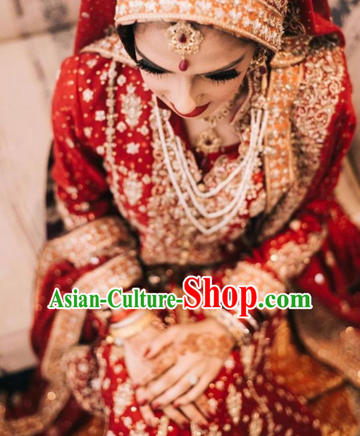 South Asia Pakistan Hui Nationality Islam Bride Red Costumes Traditional Pakistani Wedding Luxury Embroidered Dress for Women