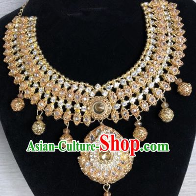 South Asia  Indian Bride Jewelry Accessories Traditional   India Hui Nationality Wedding Luxury Eyebrows Pendant for Women