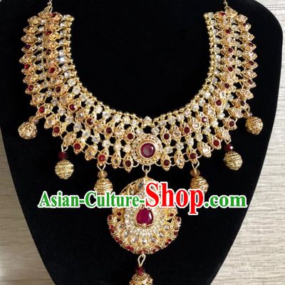 South Asia  Indian Bride Jewelry Accessories Traditional   India Hui Nationality Red Gems Eyebrows Pendant for Women