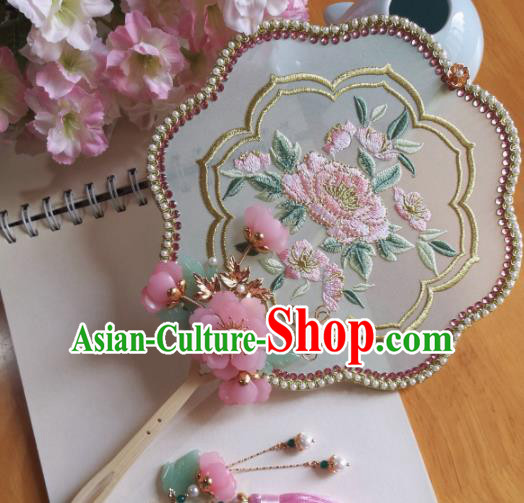 Traditional Chinese Classical Embroidered Palace Fans Hanfu Bride Silk Fan for Women Traditional Chinese Classical Embroidered Palace Fans Hanfu Bride Silk Fan for Women