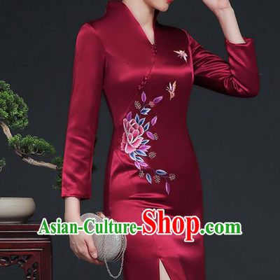 Traditional Chinese Embroidered Butterfly Wine Red Silk Cheongsam Mother Tang Suit Qipao Dress for Women